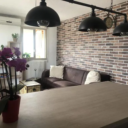 Carnot One Bedroom Διαμέρισμα *